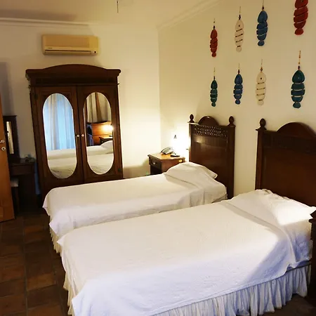 Munahan Hotel *